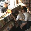 道沿いの本屋で痴漢されて通行人がいるのに手コキとフェラチオを強要される三つ編み女子校生