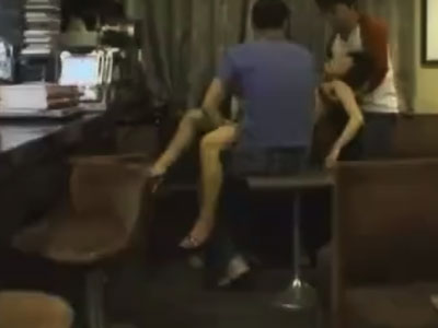 バーで熟女を酔わせて泥酔中出しレイプしちゃうｗｗｗマスターもグルｗｗｗ