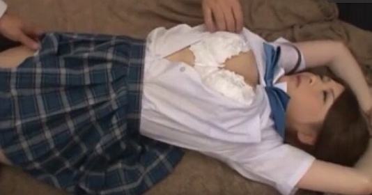 可愛い女子校生は体育倉庫に連れ込んで輪姦しようそうしよう